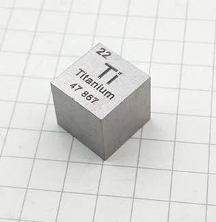 Blocco in titanio